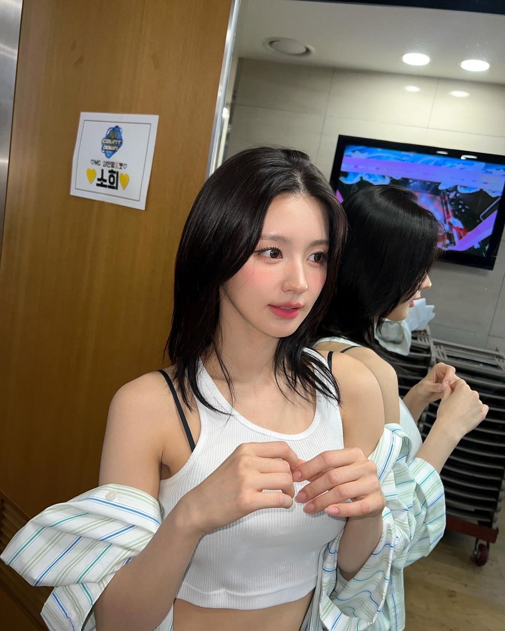 這種美貌真的存在？！韓團公認5位「側顏殺美女」員瑛、卡寶側臉像漫畫走出來的！-16