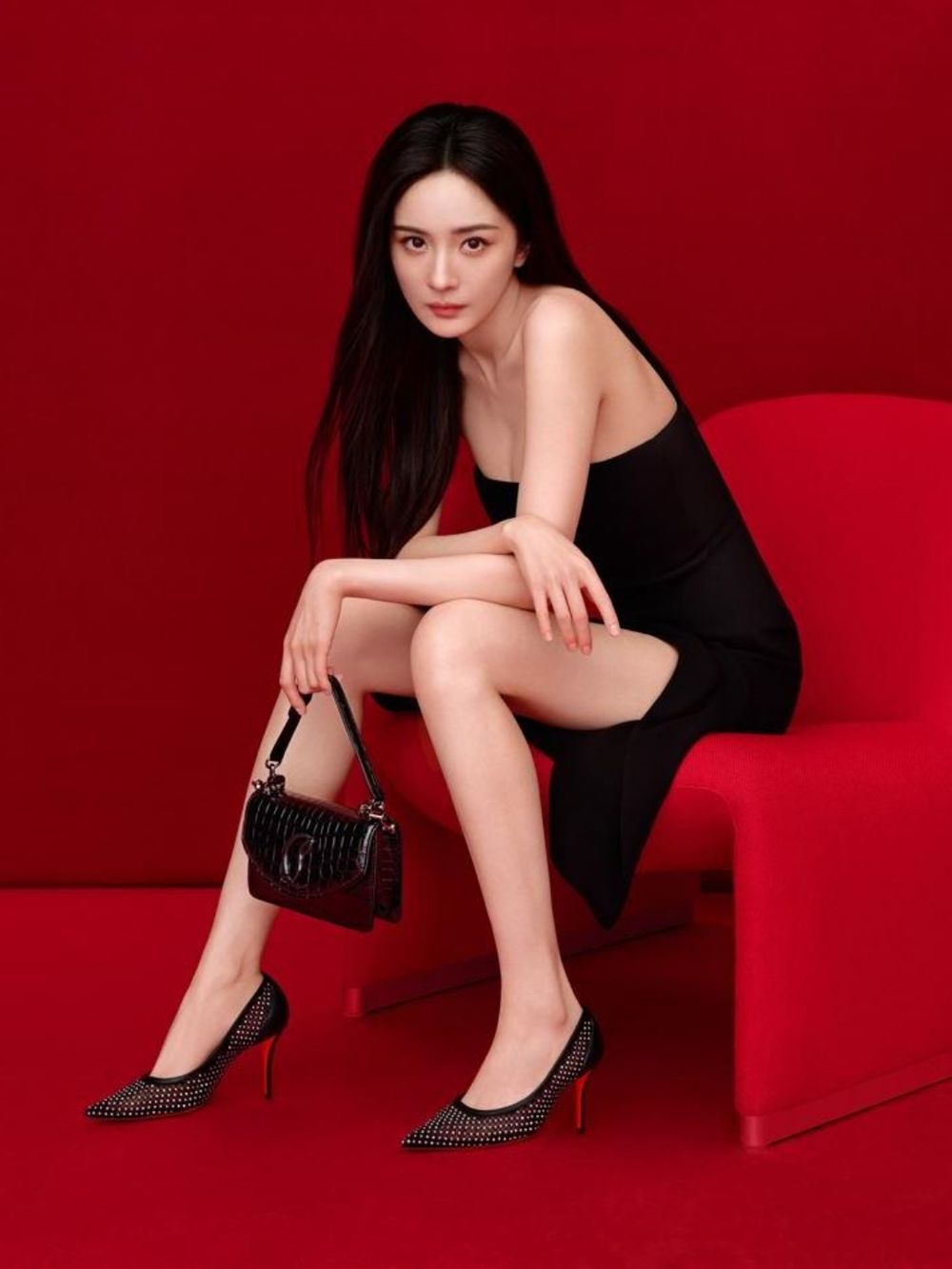 為何BLACKPINK全體都愛死紅底鞋？穿上腿細到不可思議、台灣唯一店鋪在這！-6