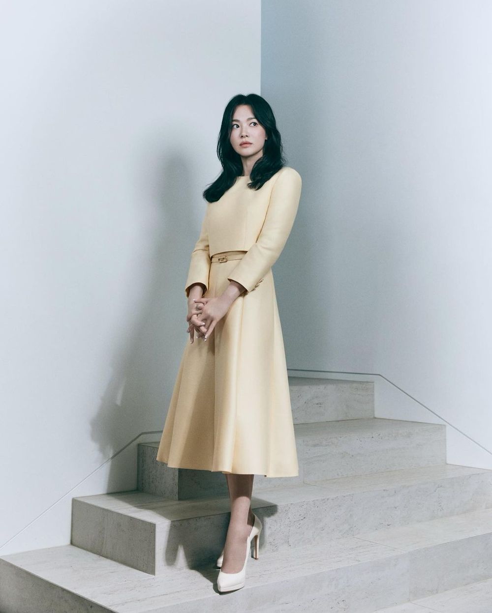 姊離婚後獨自美麗！宋慧喬「貴婦品牌代言照」美到不可思議、這樣42歲我不信！-3