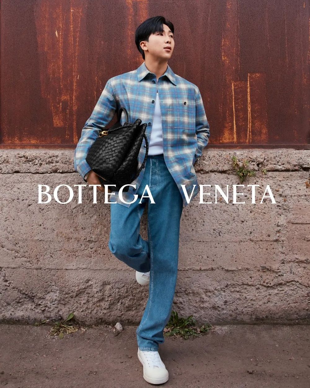 阿米老淚落下！BTS防彈時尚帝國全開：Jin退伍秒拿下Gucci！LV、Dior精品都搶合作！-1