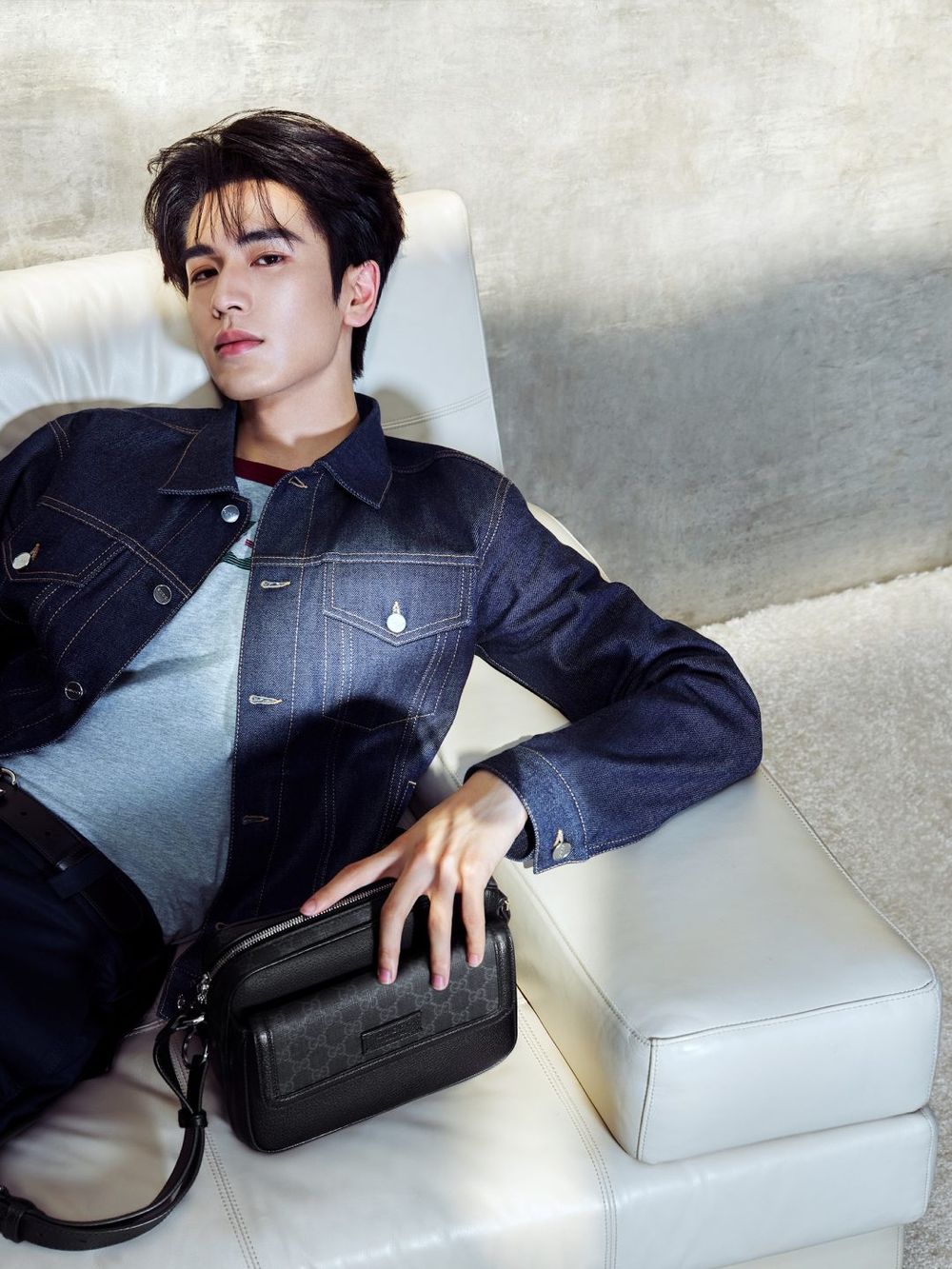 陸劇男神張凌赫陪你過七夕！GUCCI「約會視角」形象照、人和包包可以一起帶走嗎？-3