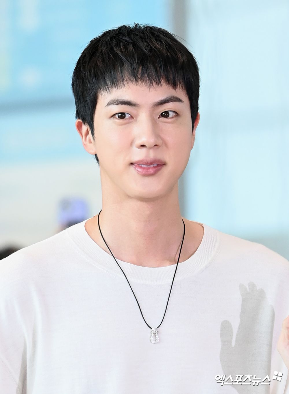 退伍首個海外公開行程！防彈Jin出發法國擔任2024巴黎奧運火炬手，聖火傳遞日期時間曝光！-3