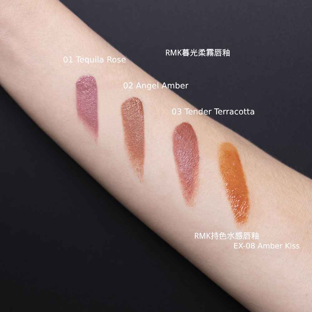 2024秋季彩妝推薦！RMK「光影彩妝盤」 自然修容＋粉嫩光澤腮紅，打造早秋最美光暈妝！-15