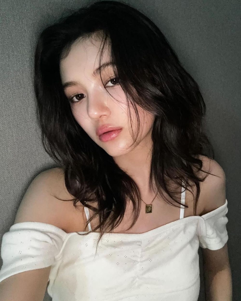 網友公認女團隱藏門面盤點！Sana、宮協咲良化身變美教科書，「她」完美複製芭比娃娃！-3
