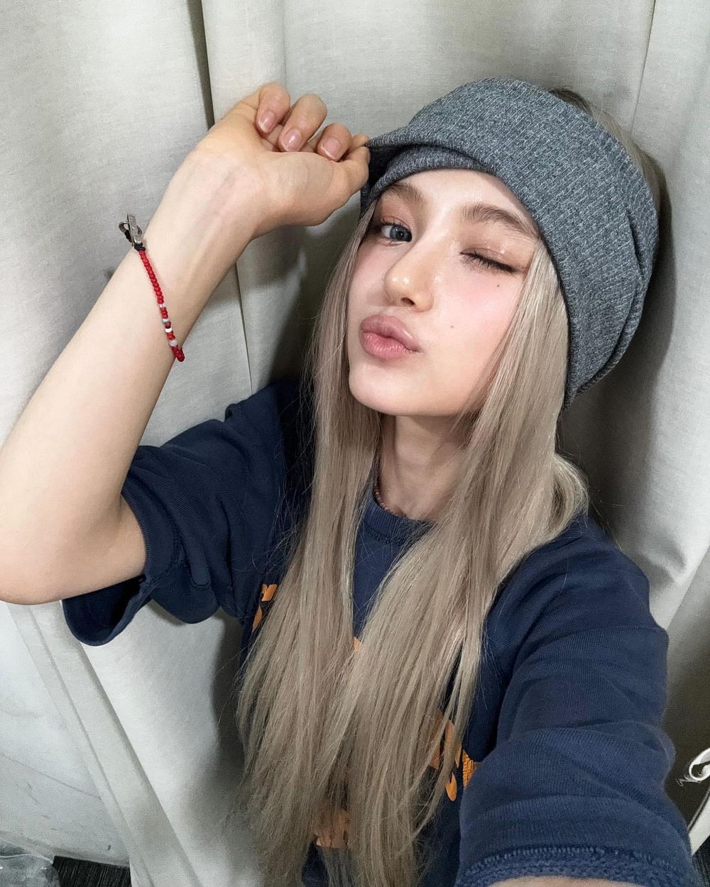 網友公認女團隱藏門面盤點！Sana、宮協咲良化身變美教科書，「她」完美複製芭比娃娃！-4