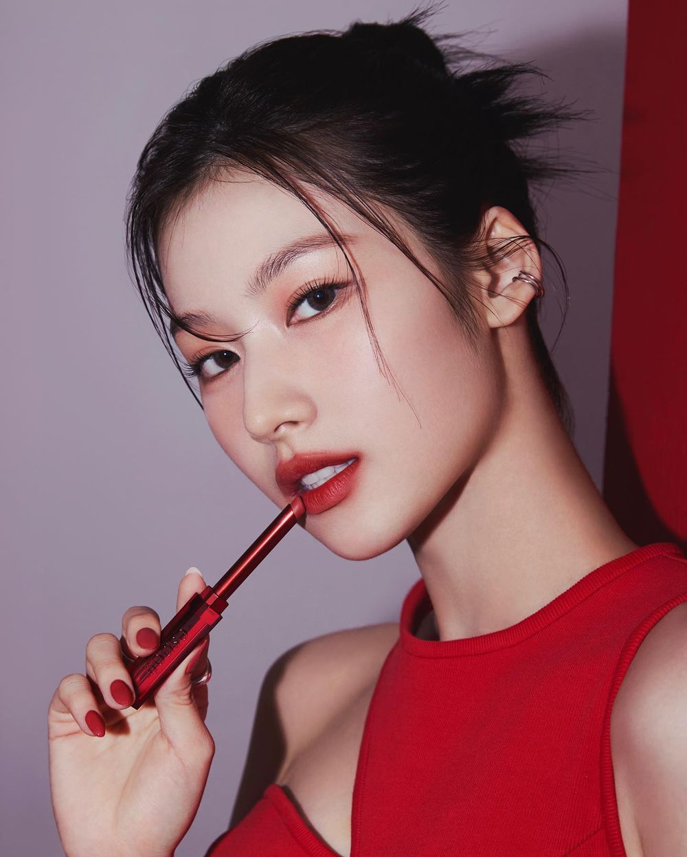 解鎖TWICE首位雙奢代言！Sana個人資源盤點，美妝代言狂續約、品牌都愛釣系高級臉！-4