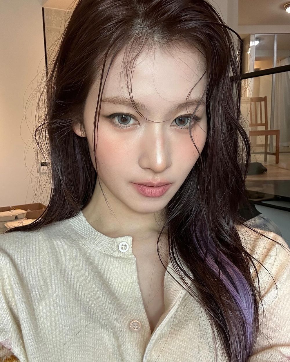 解鎖TWICE首位雙奢代言！Sana個人資源盤點，美妝代言狂續約、品牌都愛釣系高級臉！-12