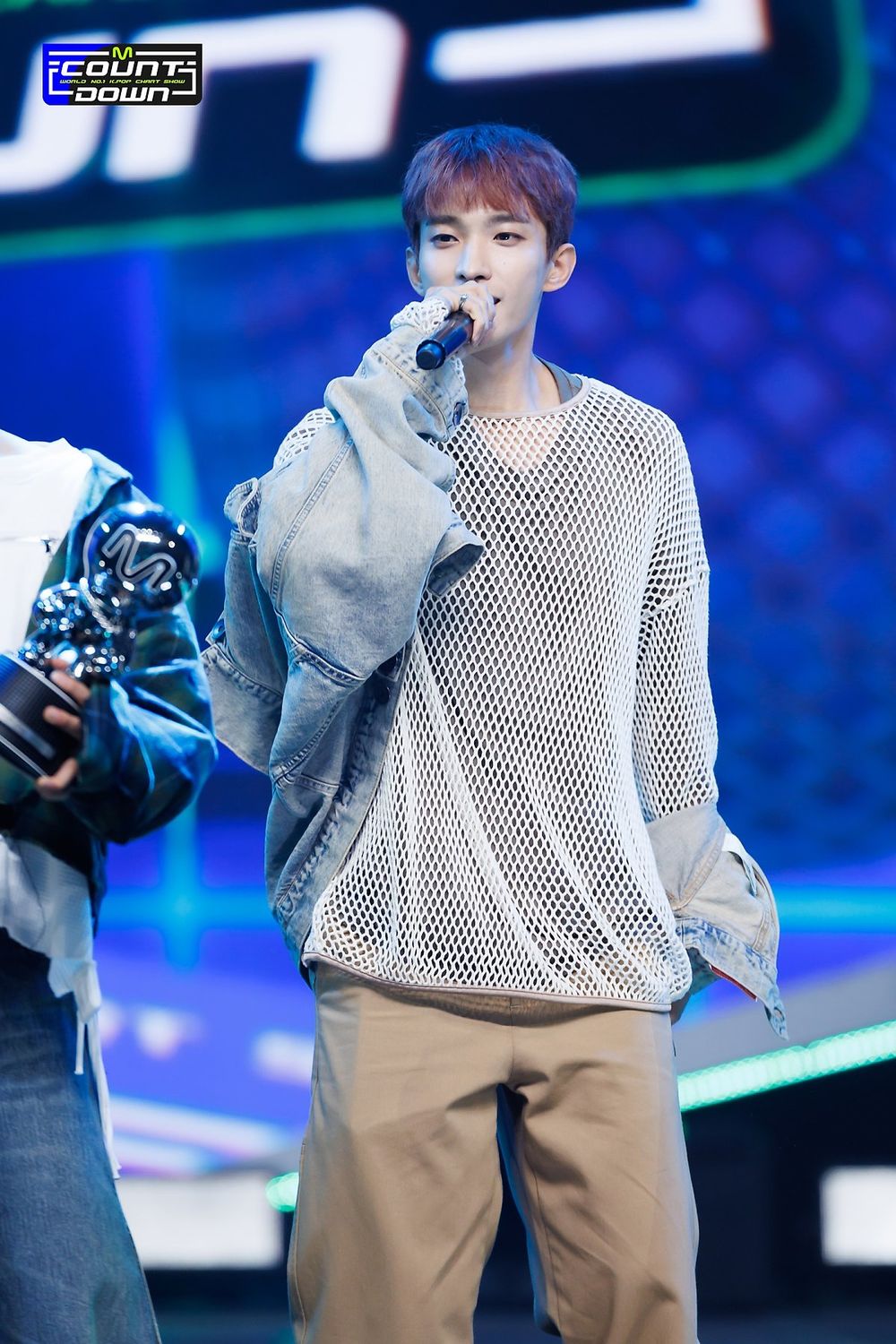 盤點8位超會飆高音的韓團主唱！DK高難度四段高音封神，恩地、太妍獲封鐵肺主唱！-13