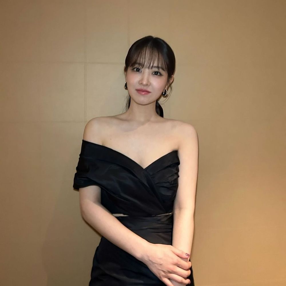 2024青龍系列大獎「好身材女星」盤點！《Moving 異能》高允貞、千玗嬉默默超有料！-9