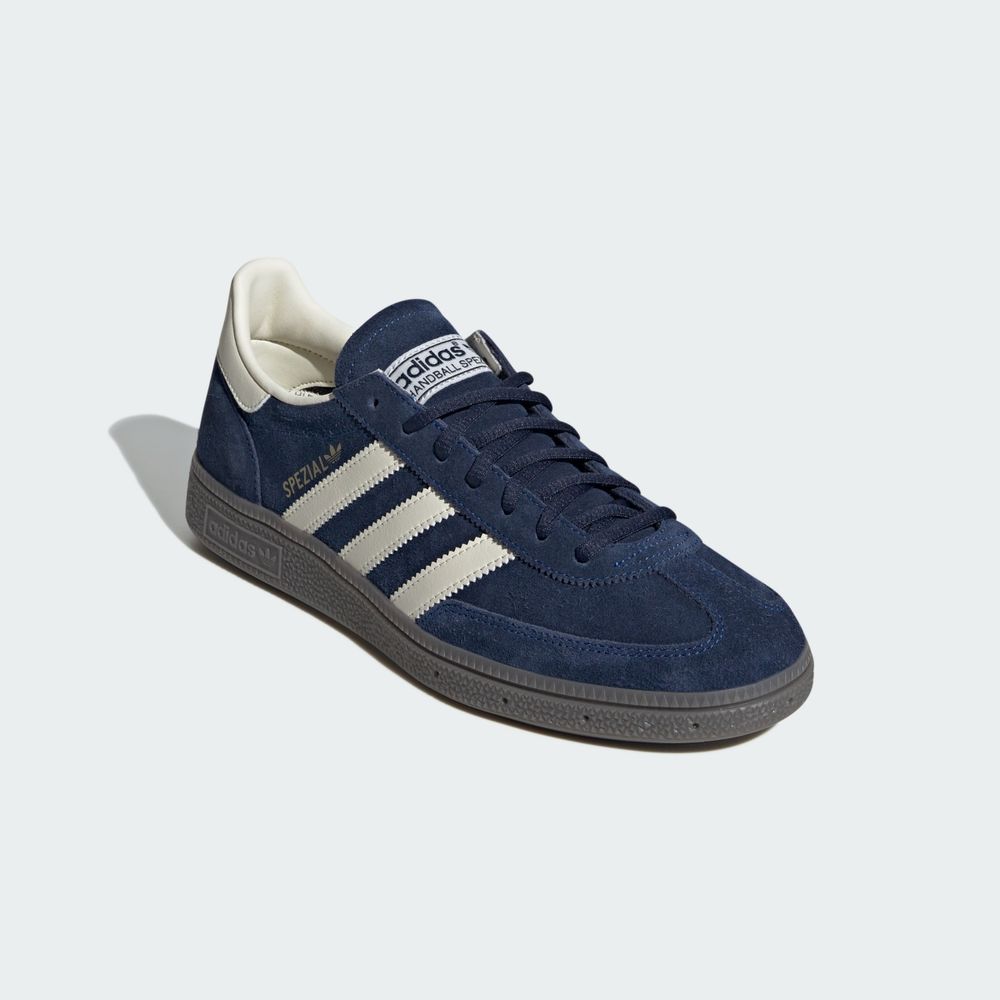 來這邊DIY自己的愛迪達球鞋！買adidas就送改造包「蕾絲、蝴蝶結吊飾」可愛爆炸！-14