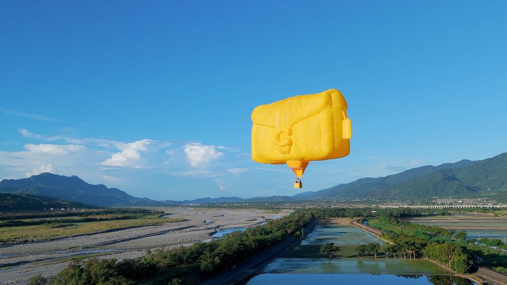COACH熱氣球太可愛！台東熱氣球嘉年華這顆「Tabby熱氣球」必拍！還有巨型包包打卡點！-3