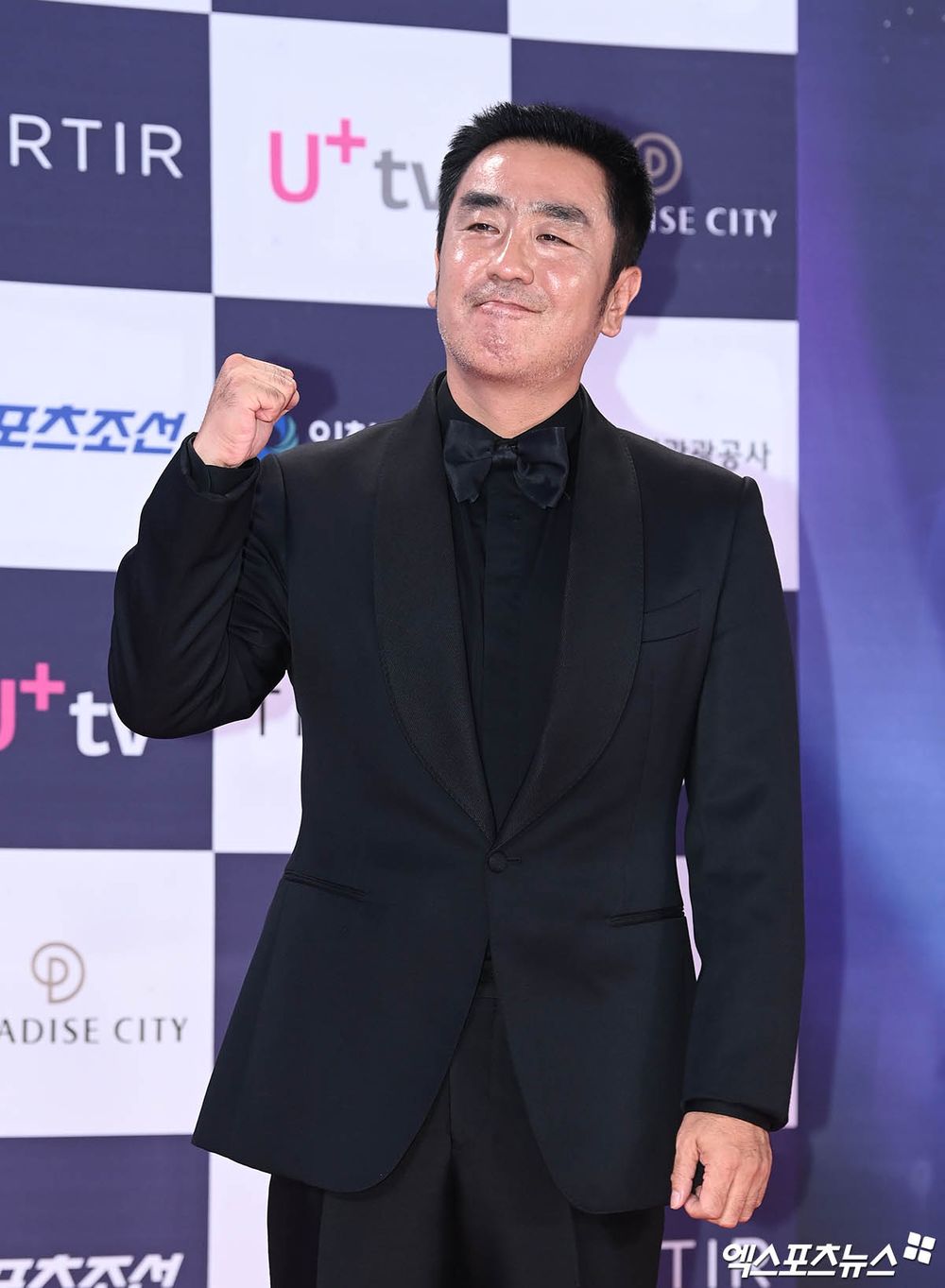 2024《青龍系列大獎》紅毯男神降臨！李正河、任時完可愛爆擊，柳俊烈也來了？！-14