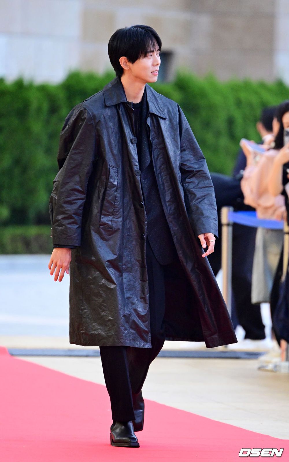2024《青龍系列大獎》紅毯男神降臨！李正河、任時完可愛爆擊，柳俊烈也來了？！-5