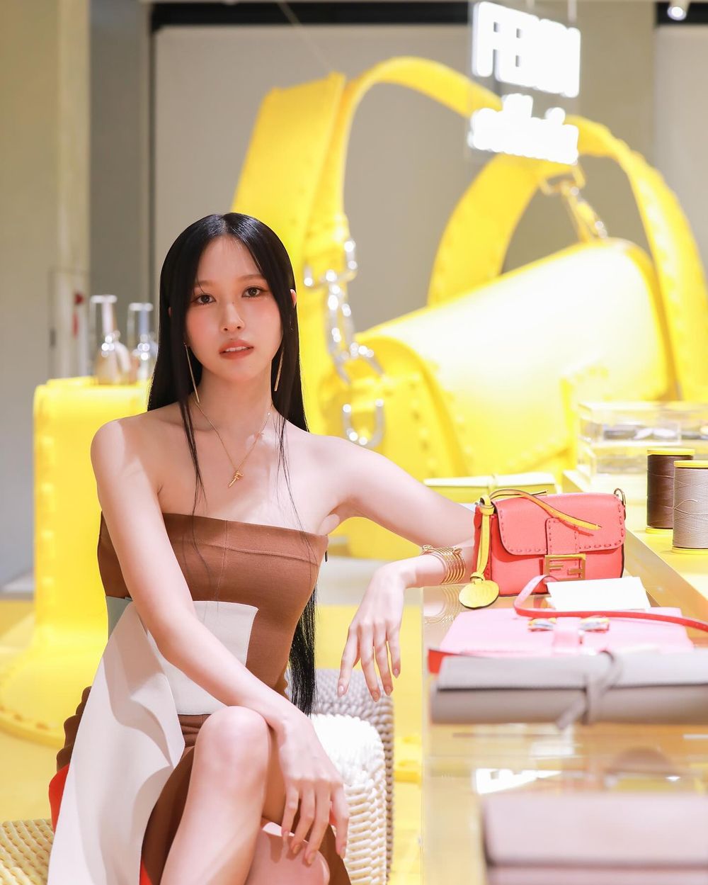 臉蛋和實力兼具「富二代韓星」盤點！泰國公主Minnie、日本名媛Mina、低調貴公子JIN...，當偶像只為完成夢想！-12
