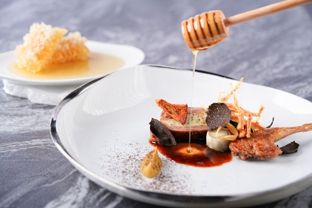 4,000元就能吃到奢華法式套餐！樂斐春季新菜攜香氛品牌打造視覺、嗅覺、味覺三重饗宴-2