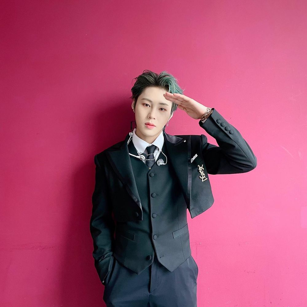 8位身高不到170公分的小個子韓國男偶像！「小巨人」WOOZI、HAN有魅力到讓人忘了身高！-9