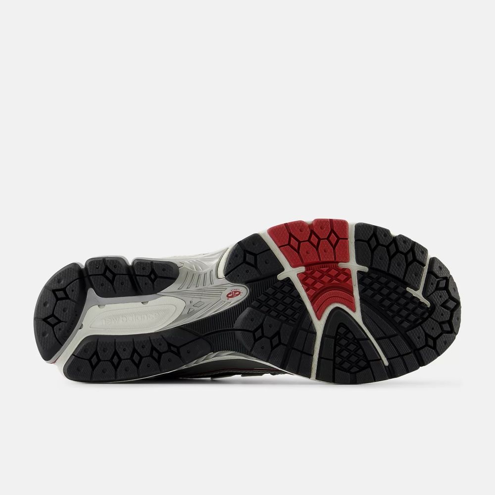 擠下NB550！2024年New Balance爆款球鞋是「1906R」韓妞細長腿都靠它！-7