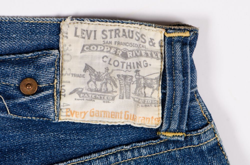 Levi’s最強牛仔褲出爐！全新Lot 401版型超瘦又顯腿長、「這兩間」限量開賣！-6