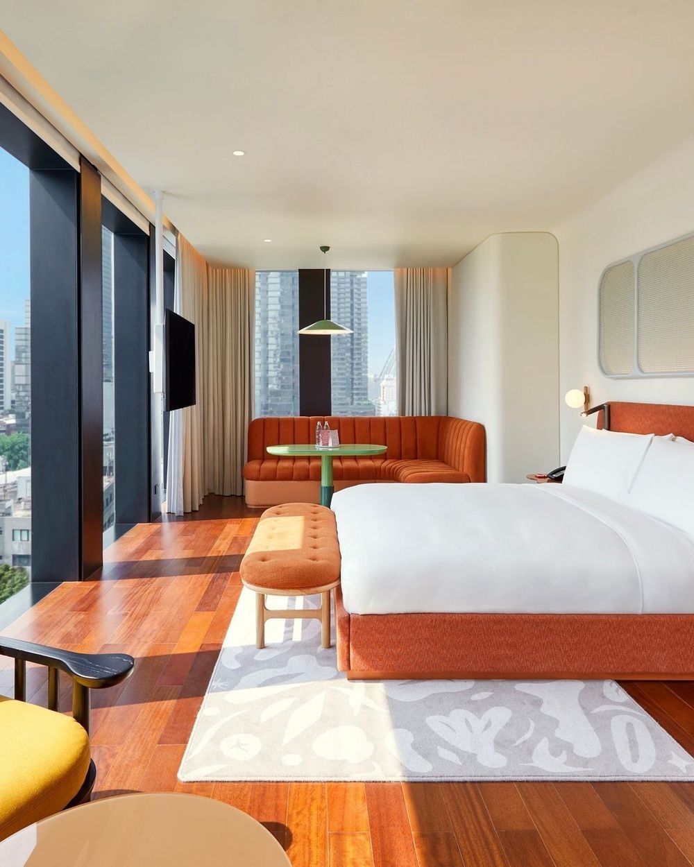 泰國免簽延長！2024泰國曼谷住宿推薦：復古摩登風、漂浮泳池早餐⋯馬上訂起來-4