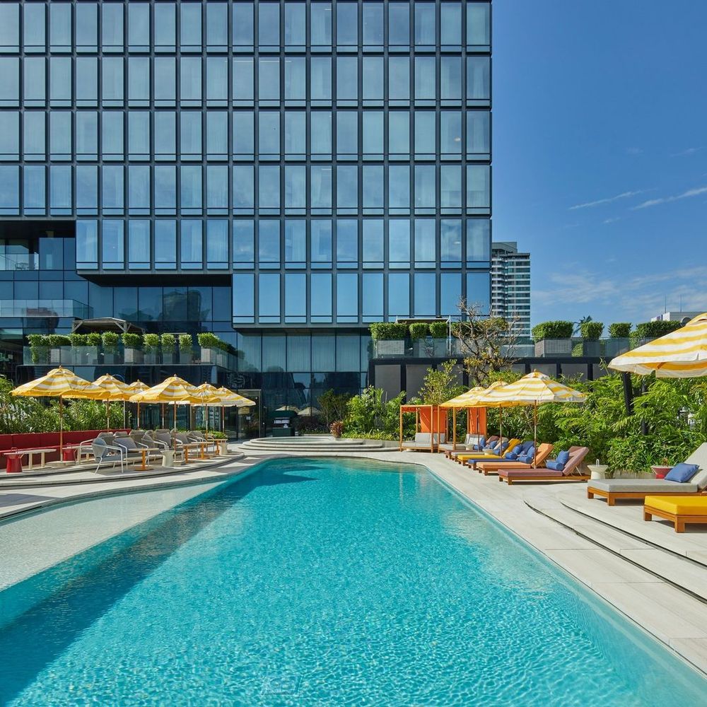 泰國免簽延長！2024泰國曼谷住宿推薦：復古摩登風、漂浮泳池早餐⋯馬上訂起來-5