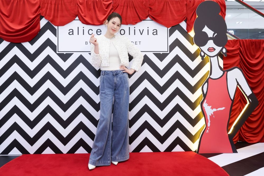 alice + olivia 新旗艦店在這！謝欣穎、Melody搶先帶你逛，拍照打卡就送小禮物！-4