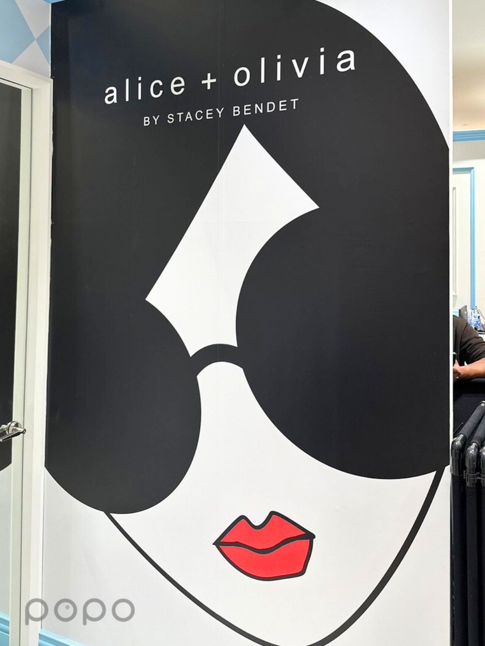 alice + olivia 新旗艦店在這！謝欣穎、Melody搶先帶你逛，拍照打卡就送小禮物！-18