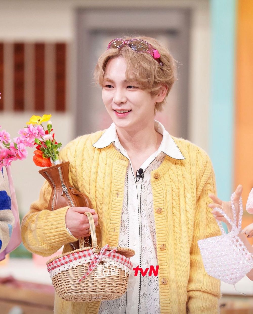 韓網熱議8位綜藝感十足的韓國偶像！「瘋子」安俞真逼瘋羅PD，勝寛自帶搞笑魂，舒華發言惹全場爆笑！-13