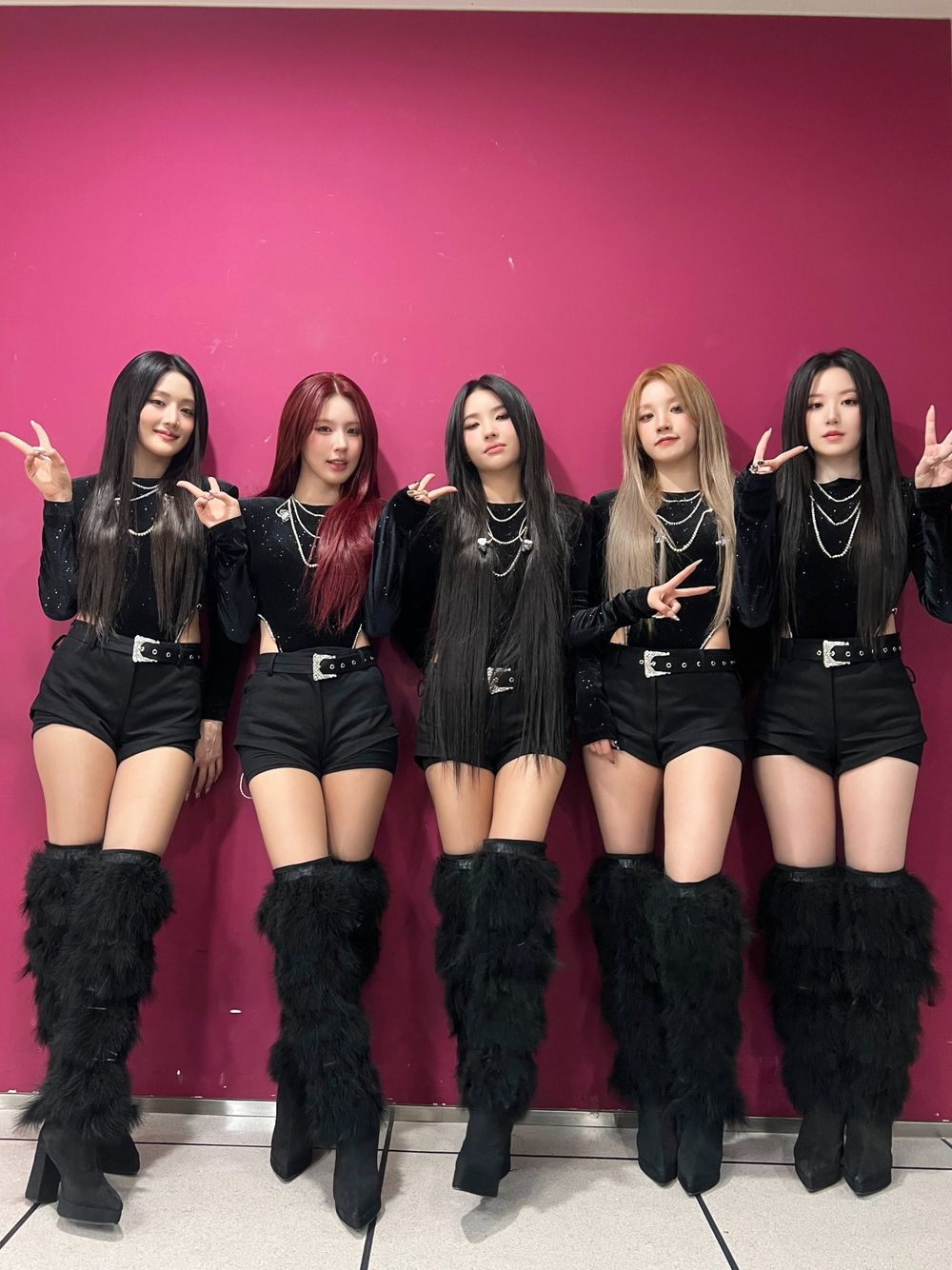 2024獲得最多音放一位的韓團歌手TOP5！(G)I-DLE第三，這團超越IU奪冠！-9