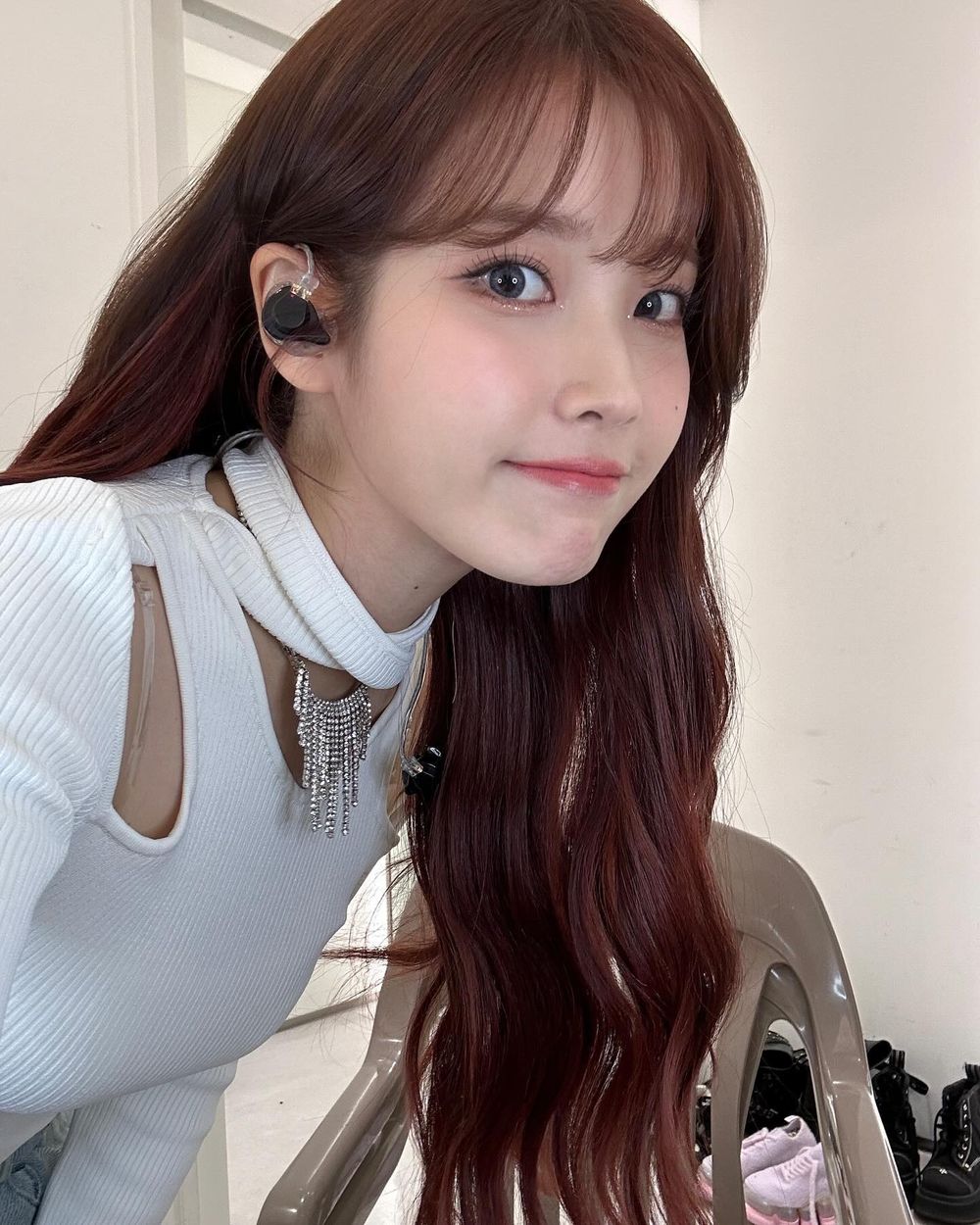 IU本人美到哭！2024 IU台灣演唱會「舞台造型」搶先看、是真仙女降臨！-9