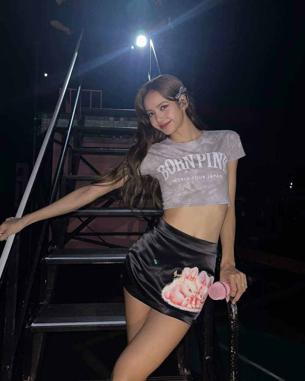 不敢相信！6位擁有「不科學螞蟻腰」女偶像！IU、張員瑛、「她」腰只有17吋！？-12