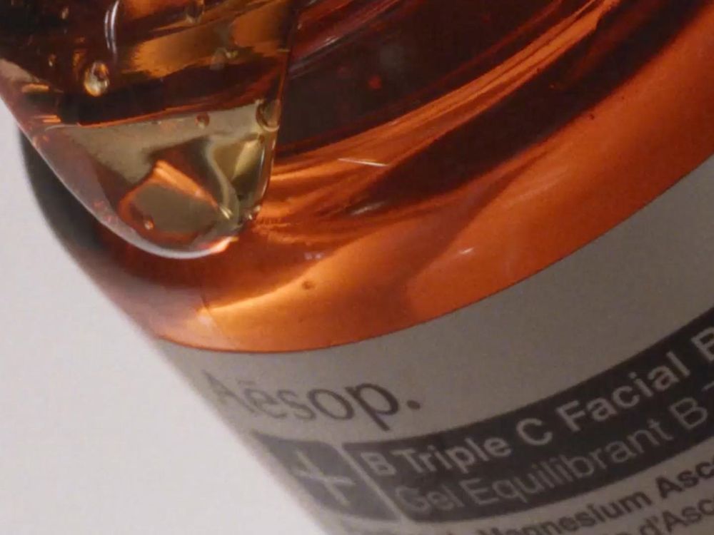 換季保養停滯期推薦！Aesop經典二十年「肌膚調理凝露」，讓你的保養如有神助，加倍前所未有的保養力！-9