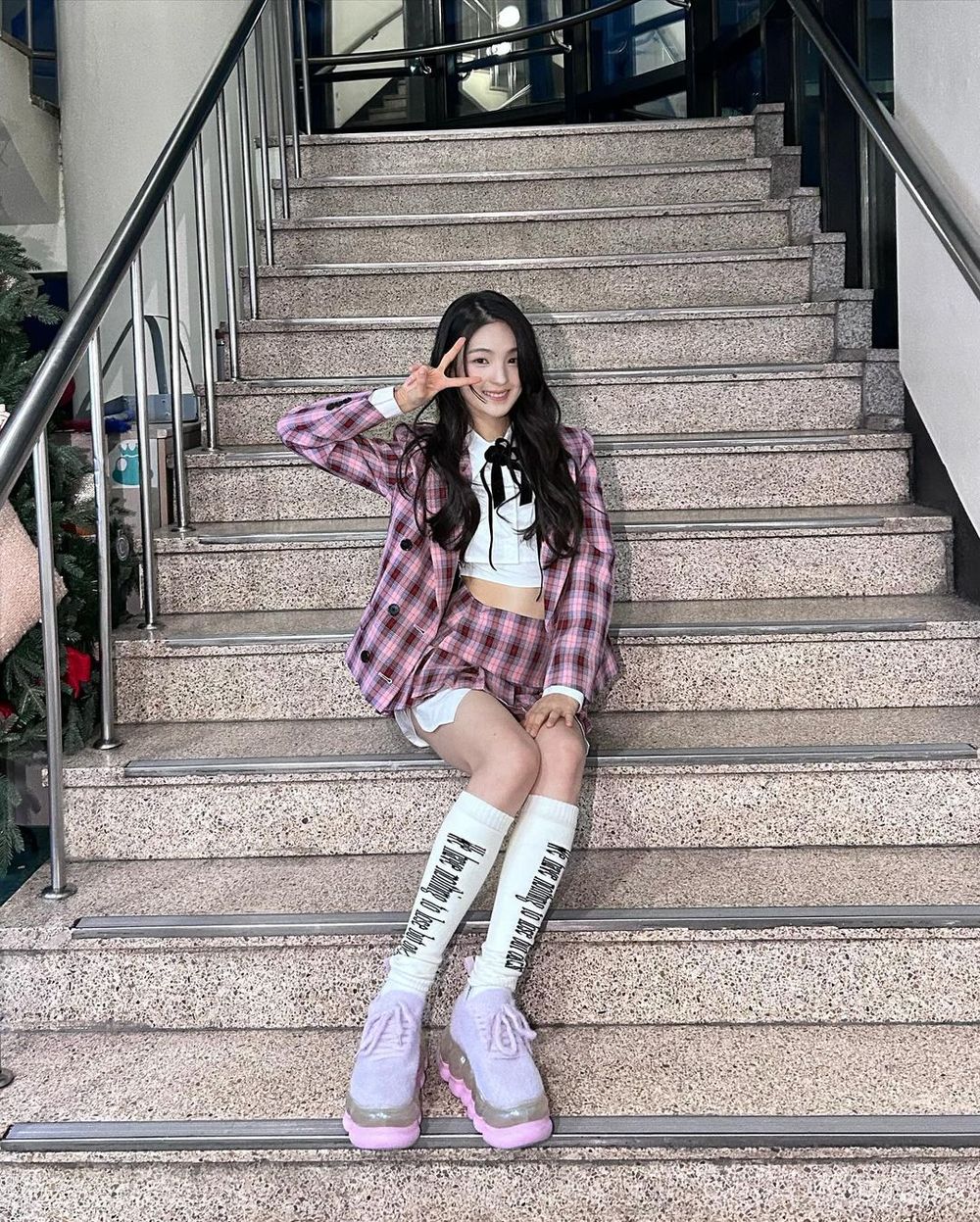 GYUBIN到底是誰？！精靈美貌被封小IU、韓國17歲「怪物新人」連IU本人都認證！-6