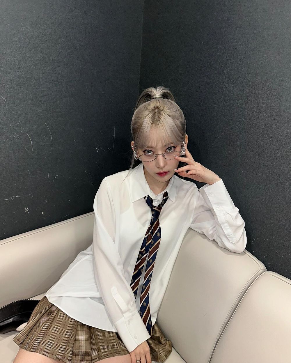 盤點6位「自帶好命千金感」女偶像！員瑛、Minnie、「她」真的是皇族後裔？！-22