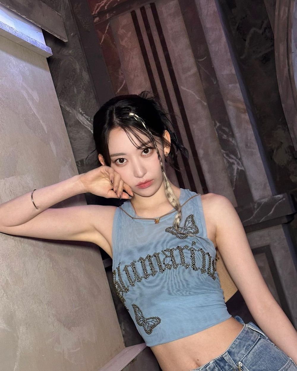 公認6位「女生最想要身材」女偶像！Karina、舒華瘦又有料，第一名根本人間芭比！-9