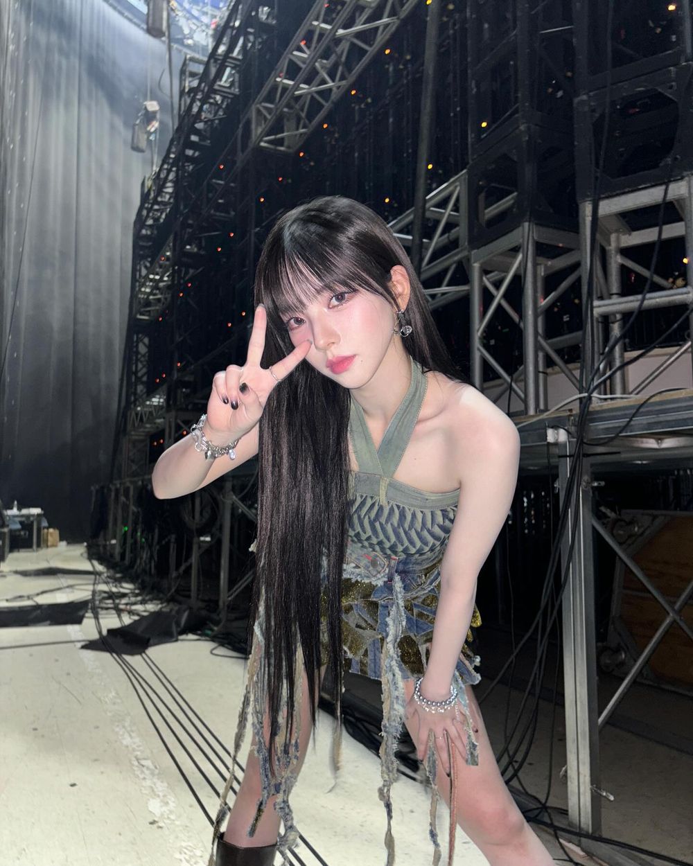 公認6位「女生最想要身材」女偶像！Karina、舒華瘦又有料，第一名根本人間芭比！-20