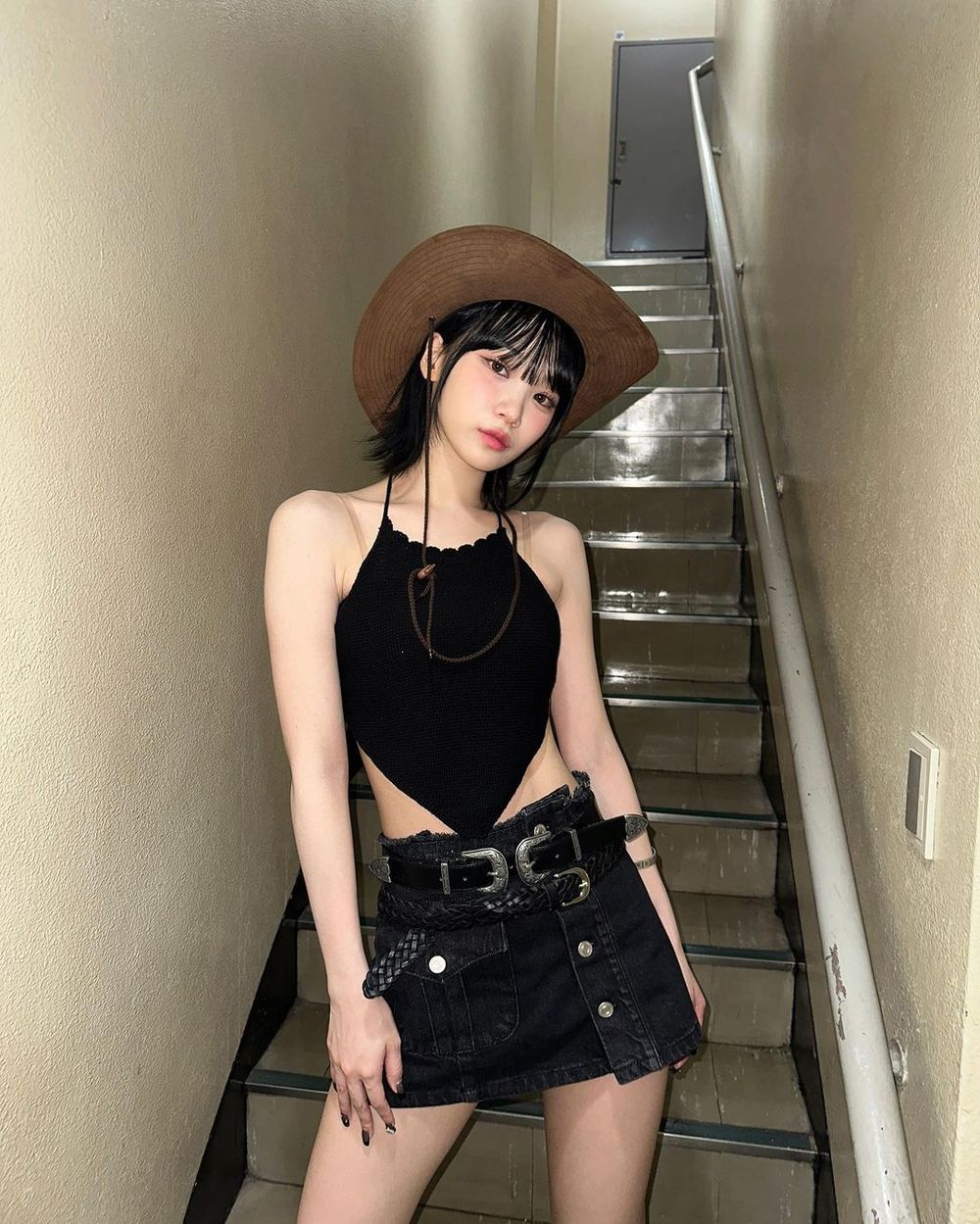 接棒BLACKPINK？！LE SSERAFIM首登科切拉音樂節，身材太好被譽健身天團！-12