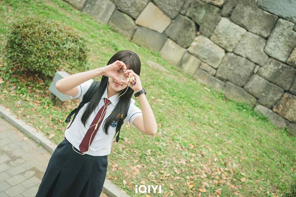 社群爆紅心理測驗！5道二選一測「戀愛人格」、你是默默暗戀的鳳梨還是愛付出的米粹？-2