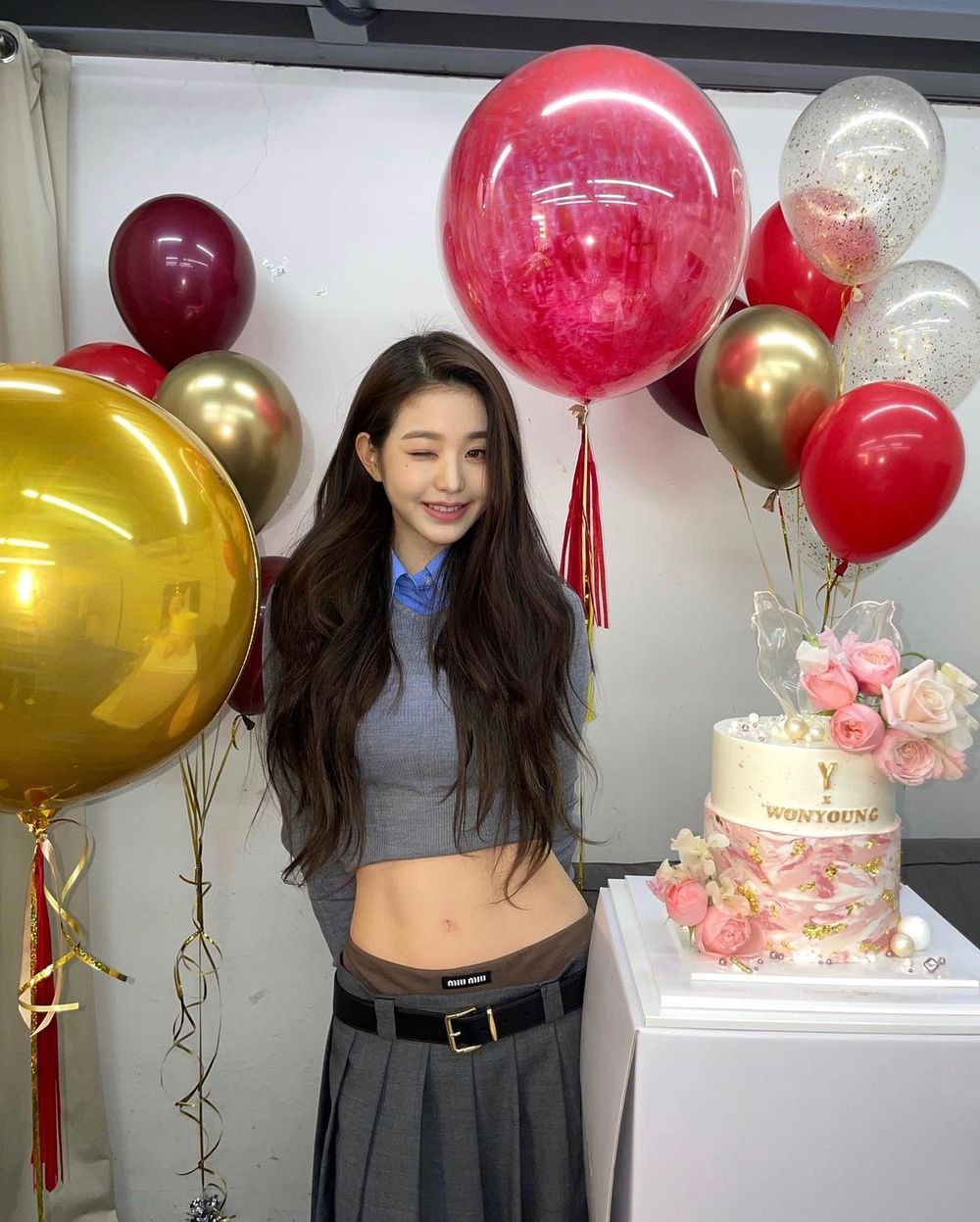 票選6位「最適合穿灰色」女偶像！Rosé、張員瑛一秒穿出格雷高級感！不學起來太虧！-5