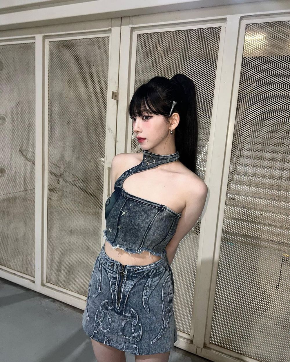 票選6位「最適合穿灰色」女偶像！Rosé、張員瑛一秒穿出格雷高級感！不學起來太虧！-10