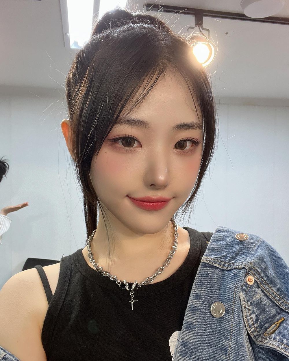 6位五代女團「AI神顏」代表！BABYMONSTER、ILLIT美到不科學！小員瑛是她？！-19