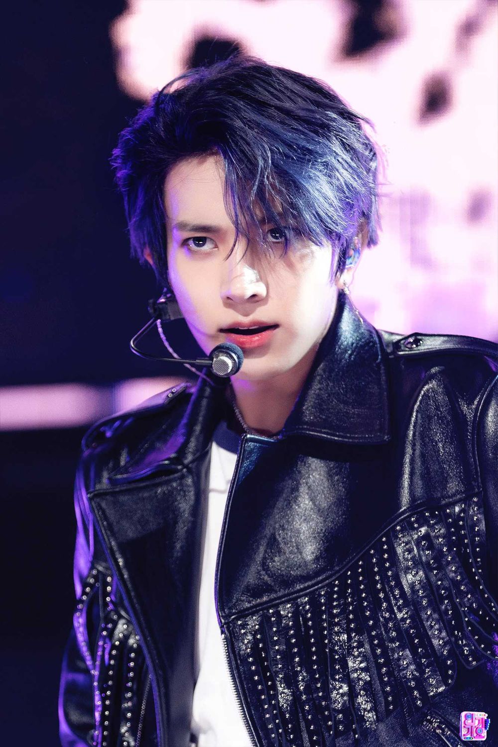 韓網評選7位韓國四代男團最強主唱！TXT太顯音色溫柔，SKZ昇玟現場超穩，ATEEZ鍾浩高音驚人！-6