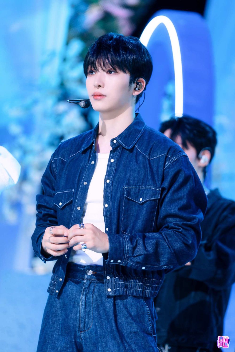 韓網評選7位韓國四代男團最強主唱！TXT太顯音色溫柔，SKZ昇玟現場超穩，ATEEZ鍾浩高音驚人！-13