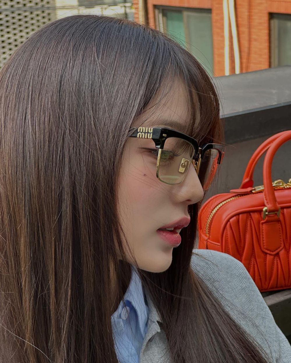 張員瑛戴眼鏡「不科學AI側臉」引爆動！網友：這Miu Miu眼鏡也給我來一副！-7