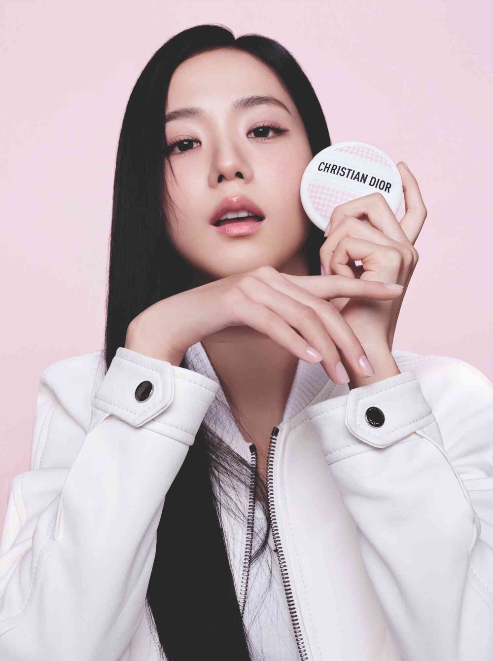 JISOO粉紅千鳥格紋護手霜來了！DIOR「迪奧緹花全能修護霜」粉色限定版，韓國開賣立刻缺貨，終於抵台！-12