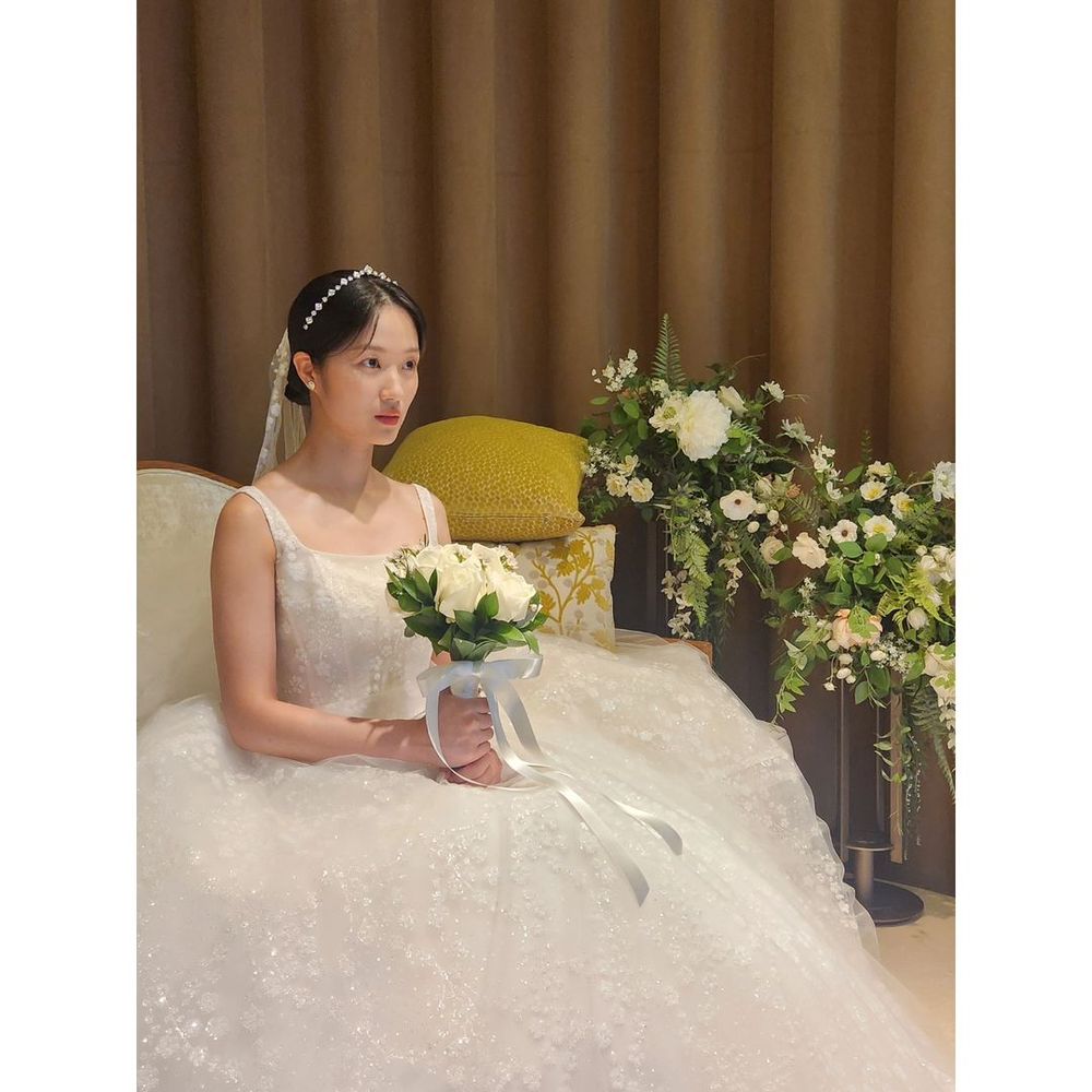 最強韓劇CP婚紗照大比拚！《淚之女王》、《背著善宰跑》快被甜死～金惠奫美度不輸金智媛！-14