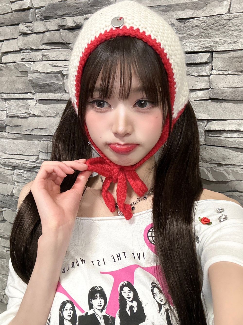 公認7位長相「天生洋娃娃」女偶像！員瑛、Danielle「不科學五官」美到不像真的？-3