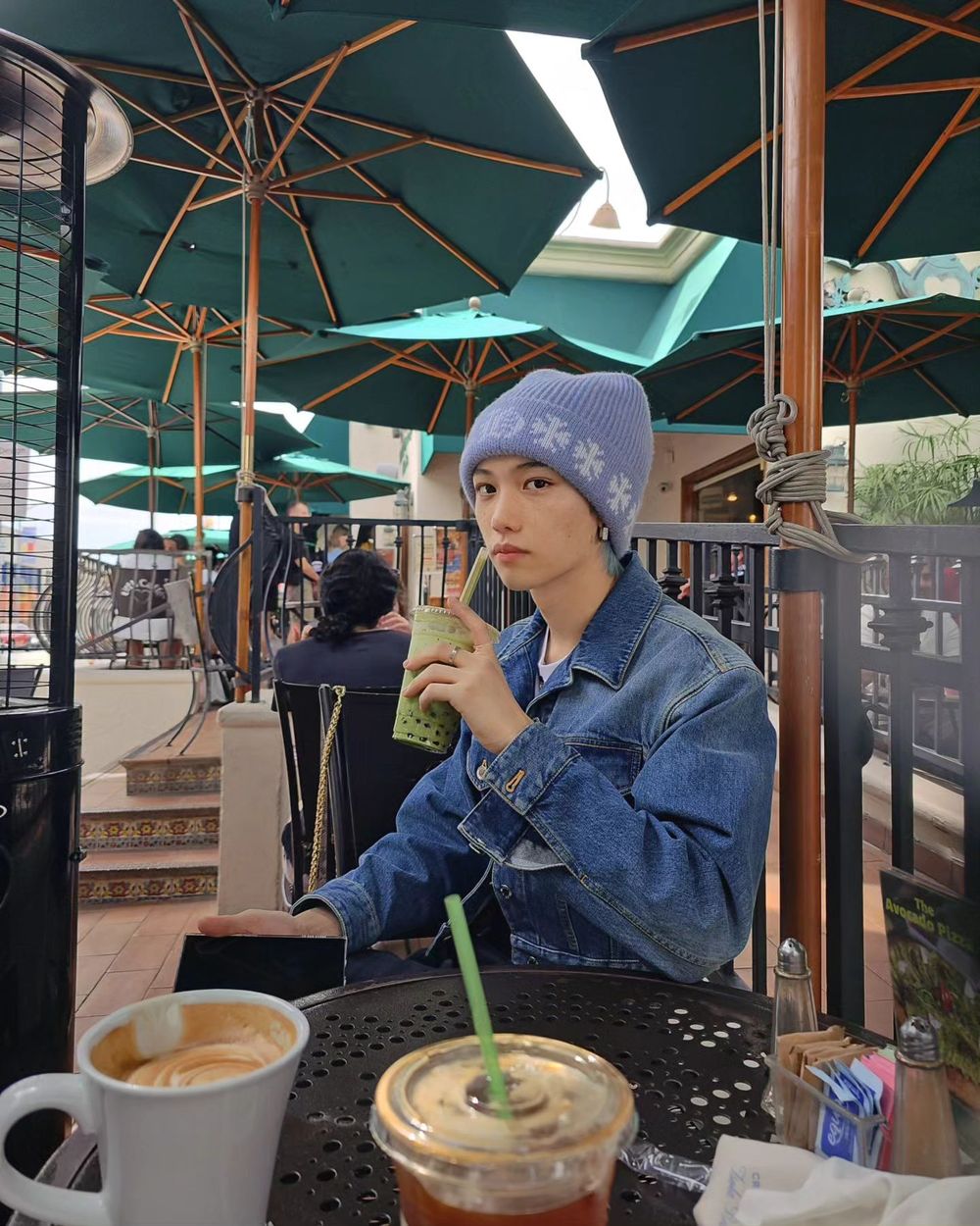最適合畫眼影男偶像盤點！SEVENTEEN全圓佑、Stray Kids Felix，上妝前後是天使魔鬼的切換、都太帥！-15