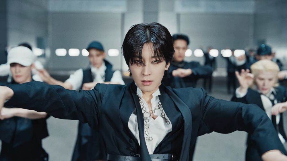 SEVENTEEN回歸〈MAESTRO〉MV珉奎回眸、圓佑結尾、「這畫面」克拉暴動！-14