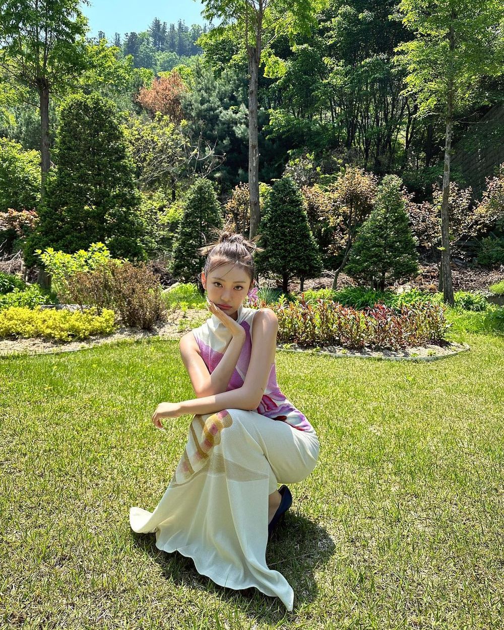 公認5位擁有「台柱級美臀」女偶像！張員瑛、子瑜不科學腰臀比，連AI都比不過！-10