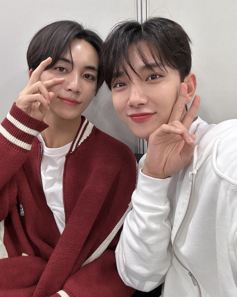 網票選「最有火花」韓團隊內組合TOP7！小娟&雨琦太愛吵架被稱「湯姆與傑利」，然竣&秀彬「哥哥Line」人氣超高-10